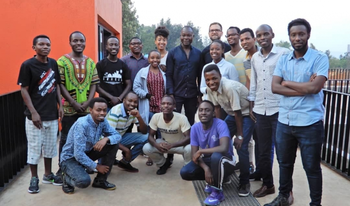 Visite de l'école de Kigali par Diebedo Francis Kéré